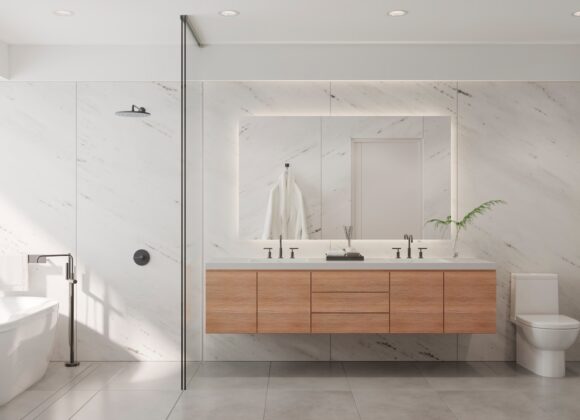 Sztuka wykorzystania luster w aranżacji wnętrz mieszkania a bathroom with a tub, sink, and mirror